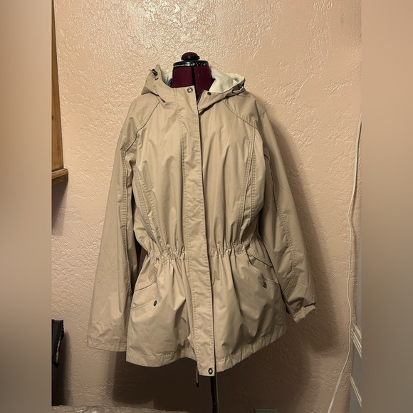 St. John's Bay Jackets & Blazers - St. John's Bay Beige Reversible Jacket with Hood. Size 3X